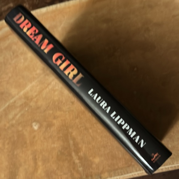 Book Dream Girl by Laura Lippman Hardback Novel - Picture 3 of 7